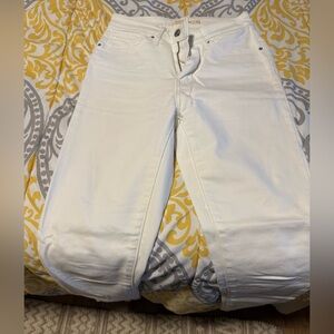 Signature by Levi Strauss Women's High Rise Jeans - White